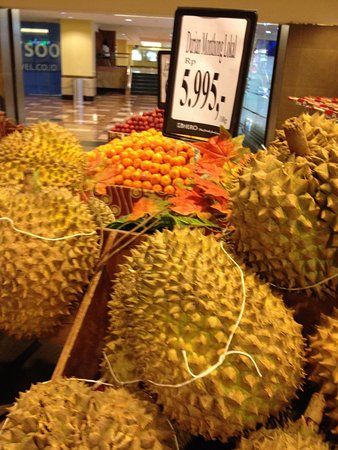 Pusat Beli-belah Taman Anggrek